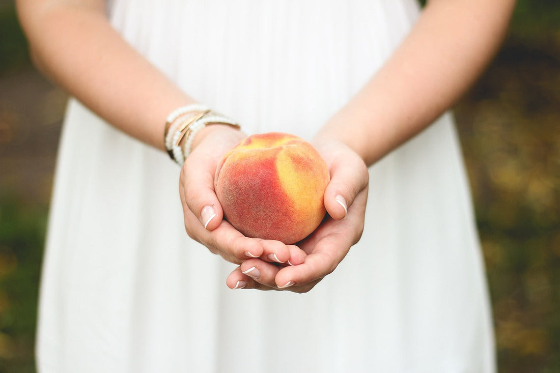 The Incredible Benefits Of Peach Kernel Oil And How To Use Them